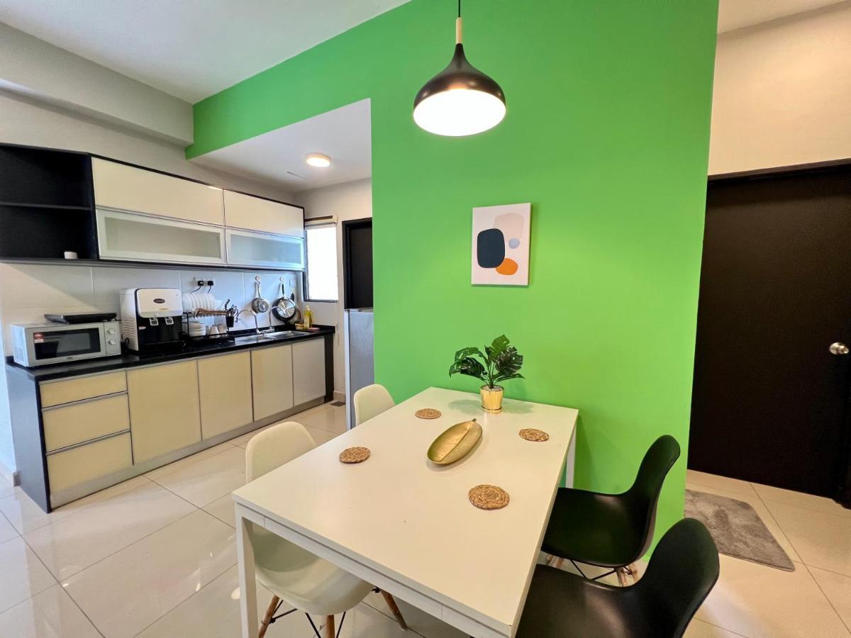 Riverview 8Pax 2Br In Kbtown Ps4, Netflix A-1-12 Kota Bharu Exterior foto