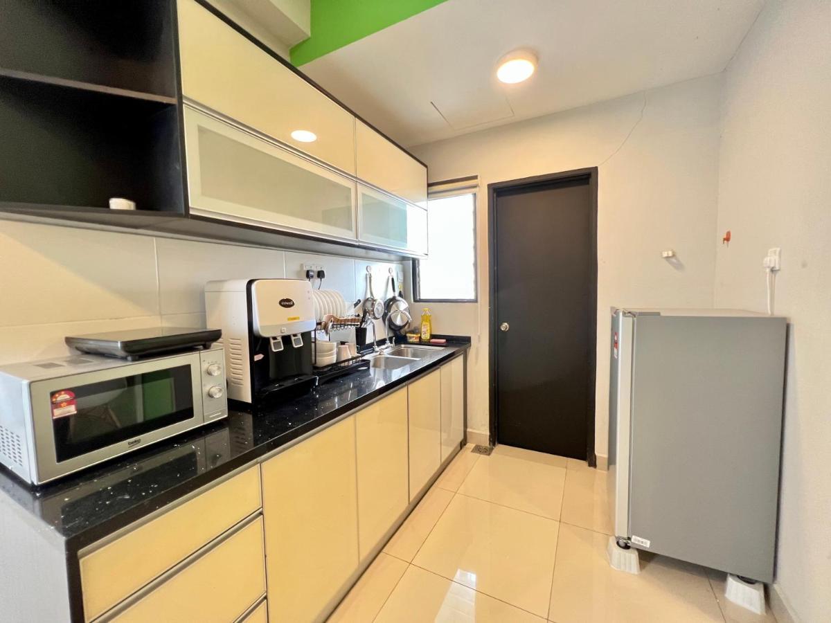 Riverview 8Pax 2Br In Kbtown Ps4, Netflix A-1-12 Kota Bharu Exterior foto
